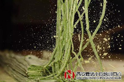 陜西菠菜面培訓的制作方法