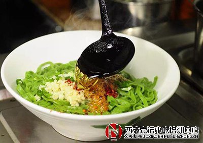 陜西菠菜面培訓的制作方法